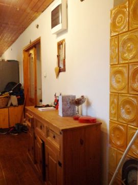 Eladó Ház 2629 Márianosztra erdő alatti , patak parti kedves parasztház