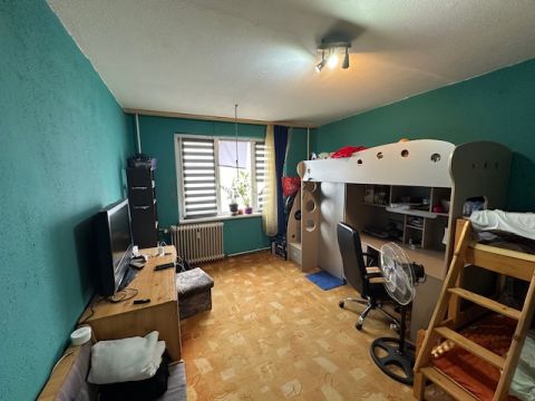 Eladó Lakás 2400 Dunaújváros , Dunaújváros frekventált helyén