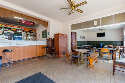 Eladó Vendéglátás 2098 Pilisszentkereszt Pilisszentkereszt központjában, Pomázi úton