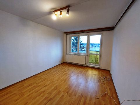 Kiadó Lakás 9400 Sopron , Jereván lakótelepen kiadó 2 szobás 49m2es 3-ik emeleti lakás