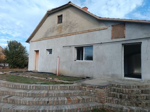 Eladó Ház 6775 Kiszombor , Kiszombor Vályogos -tó