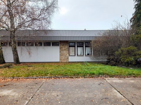 Eladó Ipari 2000 Szentendre 