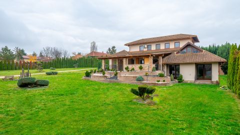 Eladó Ház 2146 Mogyoród 