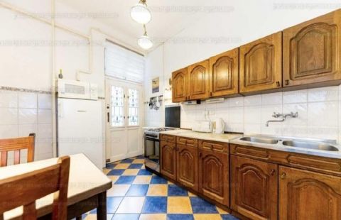 Eladó Lakás 1081 Budapest 8. kerület , 1081 Budapest 8, II. János Pál Pápa tér