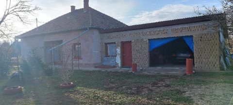 Eladó Ház 5471 Tiszakürt 5471 Tiszakürt, Jó, csendes