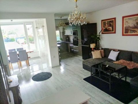 Eladó Ház 2315 Szigethalom Fiumei utca környéke 