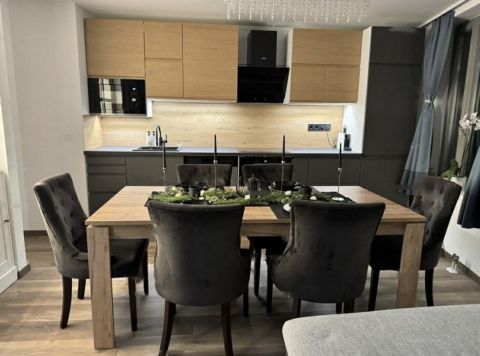 Eladó Lakás 2500 Esztergom , Belváros