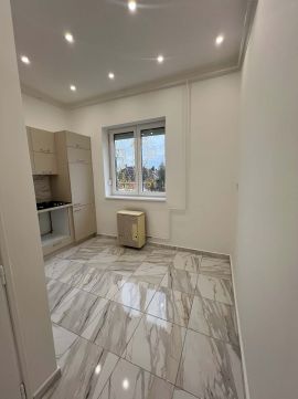 Eladó Lakás 5100 Jászberény , Mol kút környékén