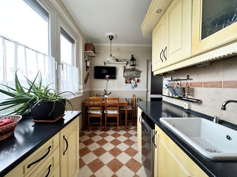 Eladó Lakás 1214 Budapest 21. kerület 