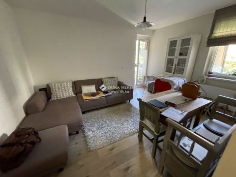 Kiadó Lakás 6000 Kecskemét , Piac Közelében