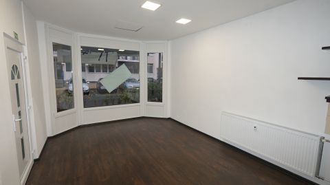 Kiadó Üzlethelyiség 8900 Zalaegerszeg 