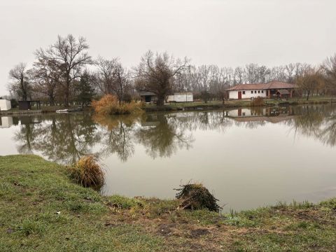 Eladó Telek 2921 Komárom , Kossuth Lajos utca környéke