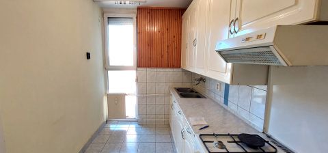 Eladó Lakás 9700 Szombathely , Joskar-ola lakótelepen két szobás erkélyes lakás eladó