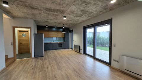 Kiadó Lakás 9700 Szombathely 