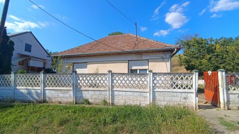 Eladó Ház 2244 Úri 