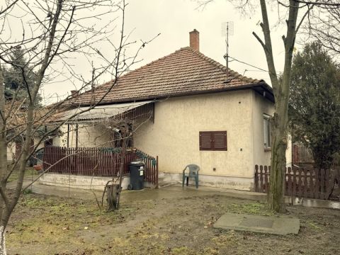 Eladó Ház 5630 Békés , Csabai utca környékén