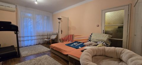 Eladó Lakás 8000 Székesfehérvár 