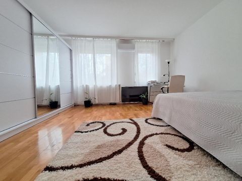 Eladó Lakás 1039 Budapest 3. kerület , 1039 Budapest 3, Békásmegyer duna felőli oldal