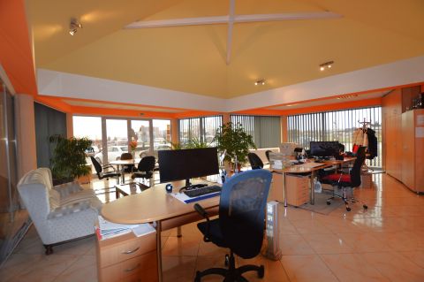 Eladó Ipari 8448 Ajka , ipari övezet