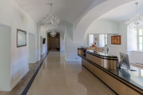 Eladó Ház 7900 Csertő Történelmi kastély modern energetika, idősotthon/wellness 