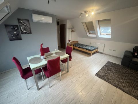 Kiadó Lakás 1152 Budapest 15. kerület , Rákos út