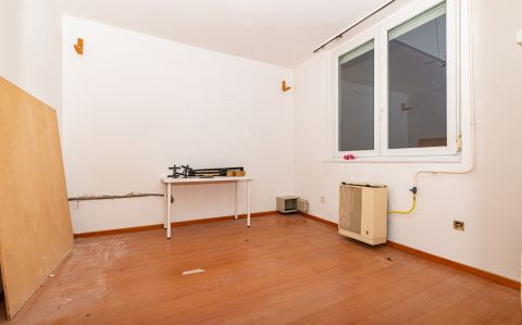 Eladó Lakás 2083 Solymár 