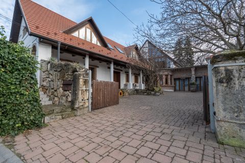 Eladó Ház 2089 Telki 