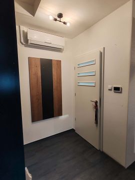 Eladó Lakás 6000 Kecskemét Füzes utca, utcára nyíló üzlethelyiség, lakás, tároló