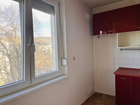 Eladó Lakás 2800 Tatabánya 