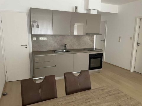 Kiadó Lakás 6724 Szeged 