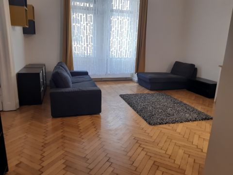 Eladó Lakás 1067 Budapest 6. kerület 