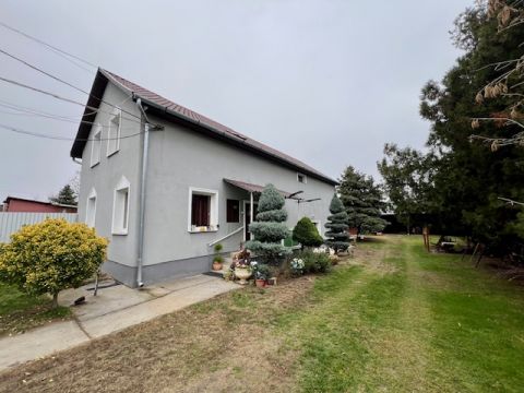 Eladó Ház 2721 Pilis 