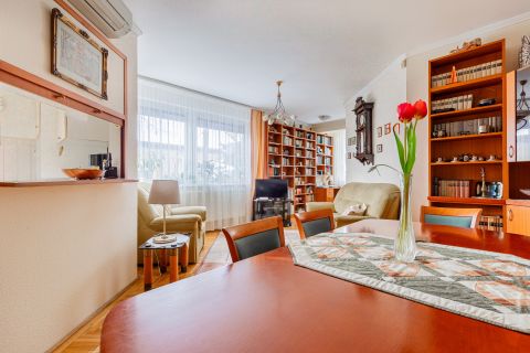 Eladó Lakás 1023 Budapest 2. kerület 