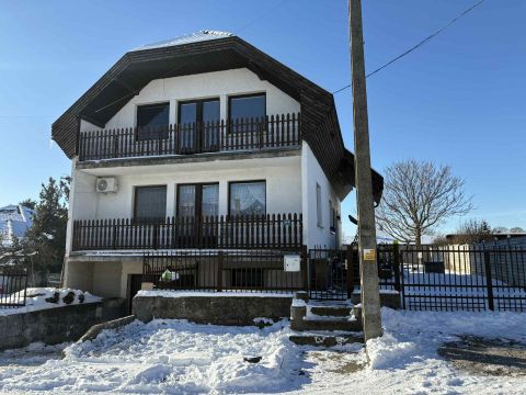 Eladó Ház 2364 Ócsa , központban