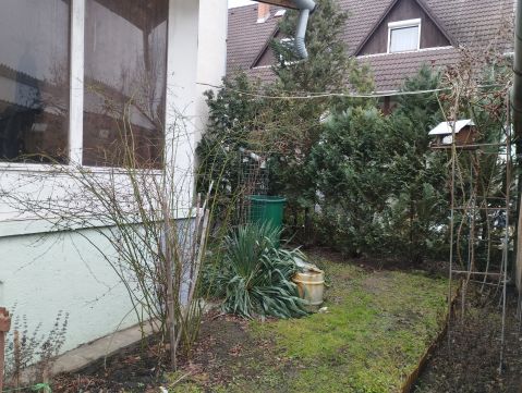 Eladó Ház 8000 Székesfehérvár Maroshegyen, nagy ház, nagy telekkel.