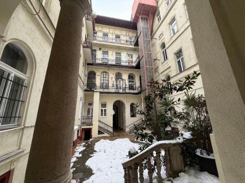 Eladó Lakás 1054 Budapest 5. kerület , 1054 Budapest 5, Nyugati pályaudvar