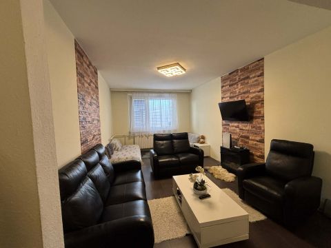 Eladó Lakás 9023 Győr , Kassák Lajos utca környéke