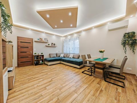 Eladó Ház 1046 Budapest 4. kerület 