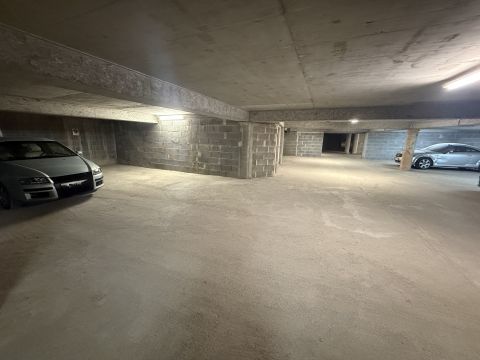 Eladó Parkoló 7622 Pécs 