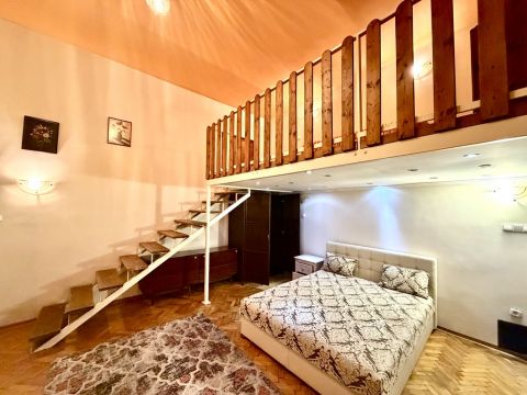 Kiadó Lakás 1081 Budapest 8. kerület 