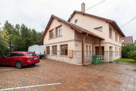 Kiadó Iroda 2011 Budakalász , Kiadó iroda Budakalászon