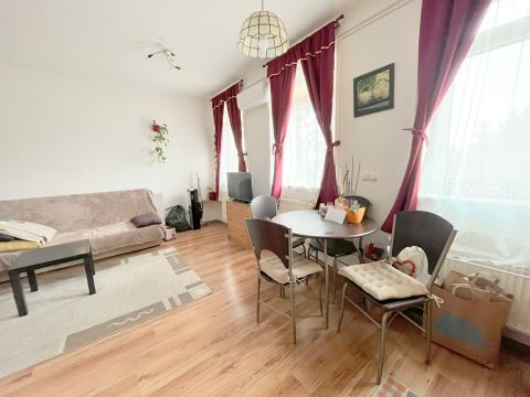 Eladó Lakás 2011 Budakalász 