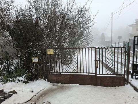 Eladó Telek 1037 Budapest 3. kerület Nagy méretű lakóövezeti telek Testvérhegyen