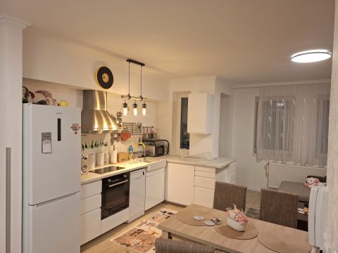 Kiadó Lakás 4400 Nyíregyháza , Belváros kedvelt utcájában