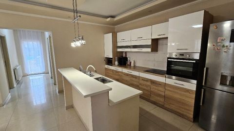 Eladó Ház 2490 Pusztaszabolcs , 2490 Pusztaszabolcs, Csendes