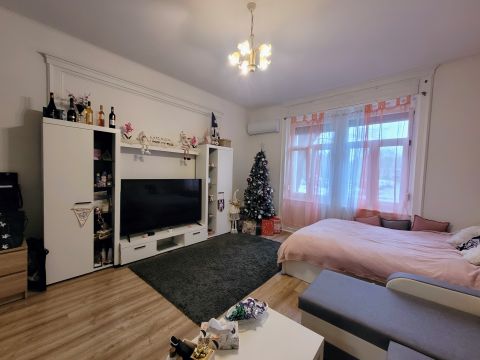 Eladó Ház 1042 Budapest 4. kerület 