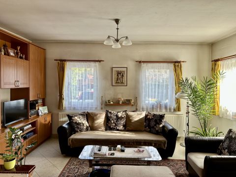 Eladó Ház 2092 Budakeszi Nagyszénászug