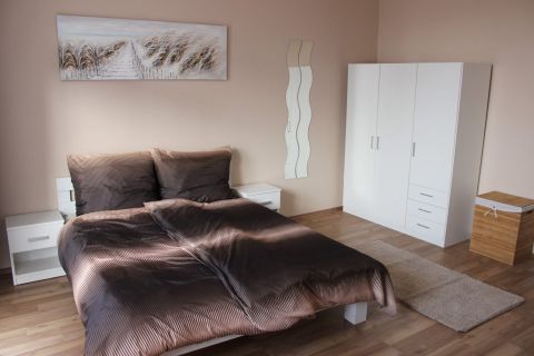 Eladó Lakás 6900 Makó , Eladó 1.emeleti lakás Bajcsy lakótelepen a központhoz közel