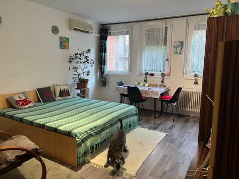 Eladó Lakás 7621 Pécs 