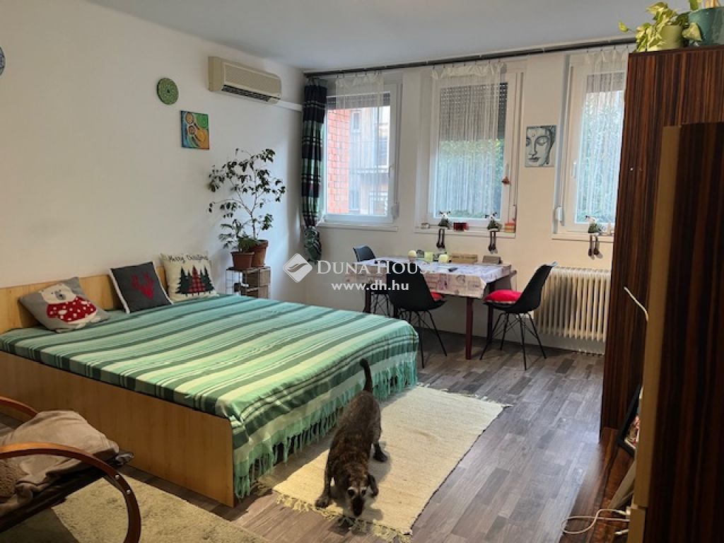 7621 Pécs — 1/11